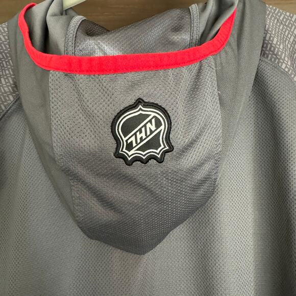 Reebok Detroit Red Wings NHL Athletic Training Hoodie - Picture 5 of 8